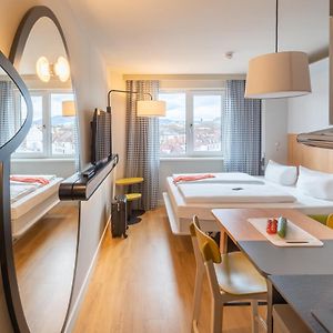 Studio mit Queensize-Bett